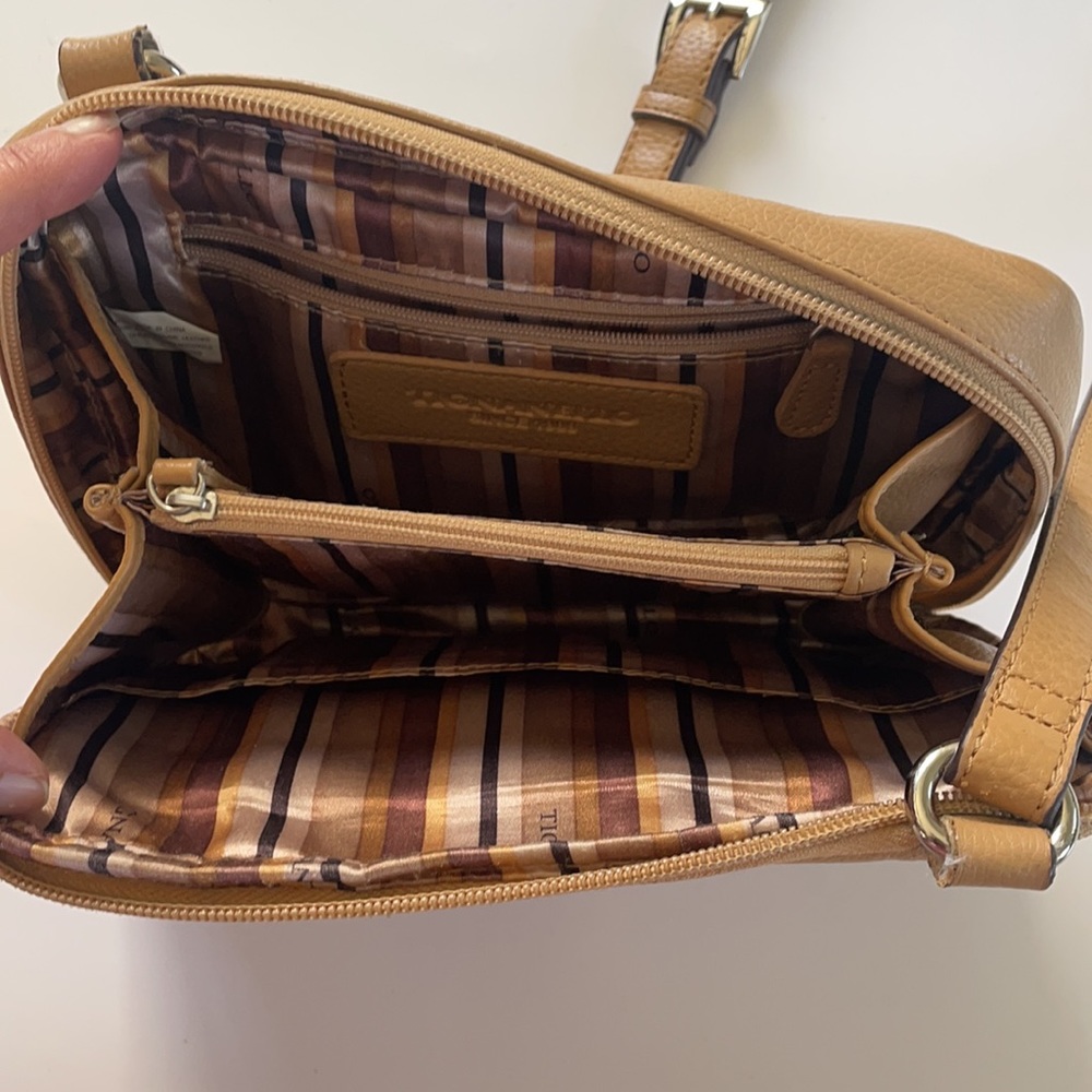 Tignanello tan leather adjustable crossbody bag - Picture 5 of 8